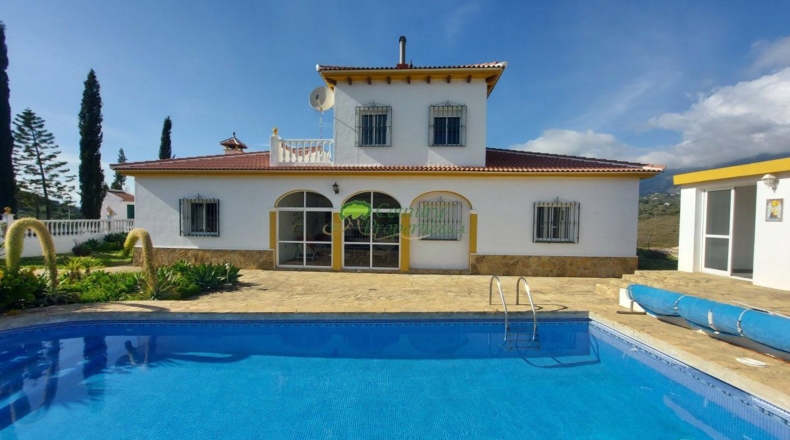 Málaga - Canillas de Aceituno - 3286m2