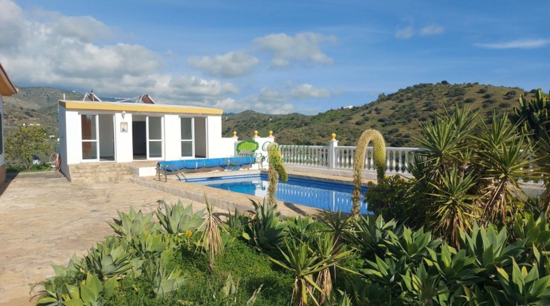 Málaga - Canillas de Aceituno - 3286m2