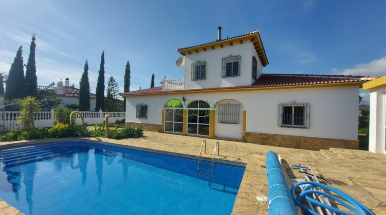 Málaga - Canillas de Aceituno - 3286m2