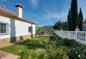 Casa de camp amb terreny en venda a Canillas de Aceituno ref.: TR396286 foto