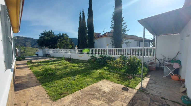 Málaga - Canillas de Aceituno - 3286m2