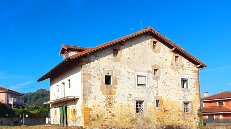 Cantabria - Bárcena de Cicero - 1100m2