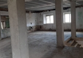 Отдельно стоящий дом с участком на продажу в городе Bárcena de Cicero Фото