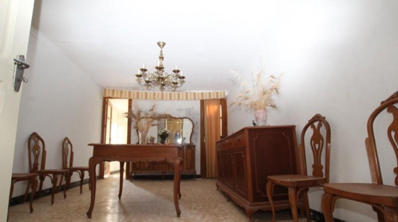 Zaragoza - Biota - 326m2