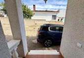 Отдельно стоящий дом с участком на продажу в городе el Vendrell Фото