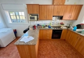 Отдельно стоящий дом с участком на продажу в городе el Vendrell Фото