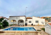 Chalet independiente con terreno en venta en la España, Amposta, ref: TR397055 foto