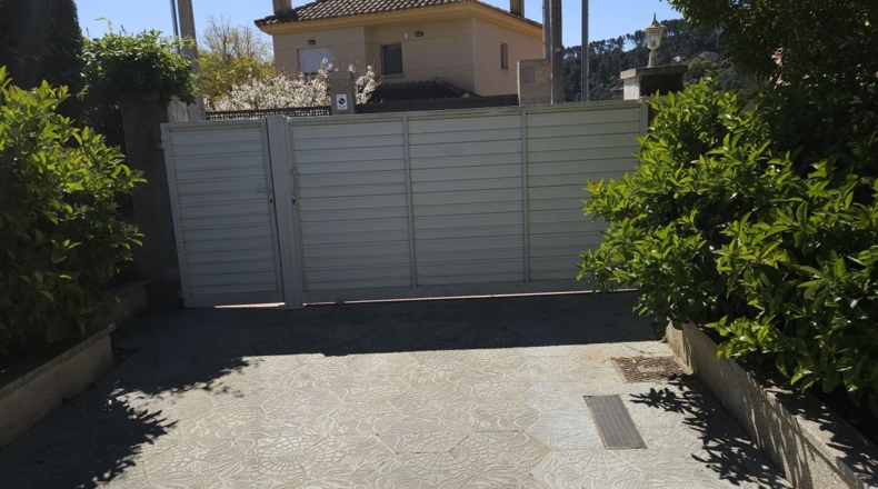 Barcelona - Corbera de Llobregat - 900m2