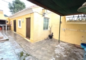 Chalet adosado con terreno en venta en Albacete ref: TR396544 foto
