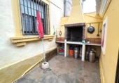Chalet adosado con terreno en venta en Albacete ref: TR396544 foto