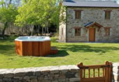 Casa de piedra con terreno en venta en la Calle Cobreros, San Román de Sanabria, ref: TR396533 foto