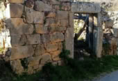 Casa de piedra con terreno en venta en la Calle Cobreros, San Román de Sanabria, ref: TR396533 foto