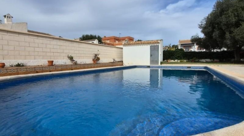 Alicante - Torrevieja - 220m2