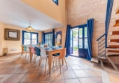Chalet independiente con terreno en venta en la España, Alicante, ref: TR399321 foto