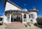 Xalet independent amb terreny en venda a la España, els Poblets, ref.: TR396648 foto