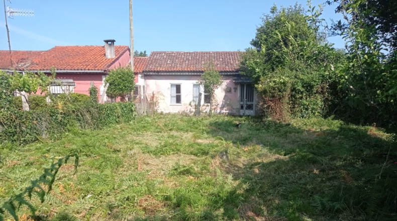 Pontevedra - O Seixo - 1300m2
