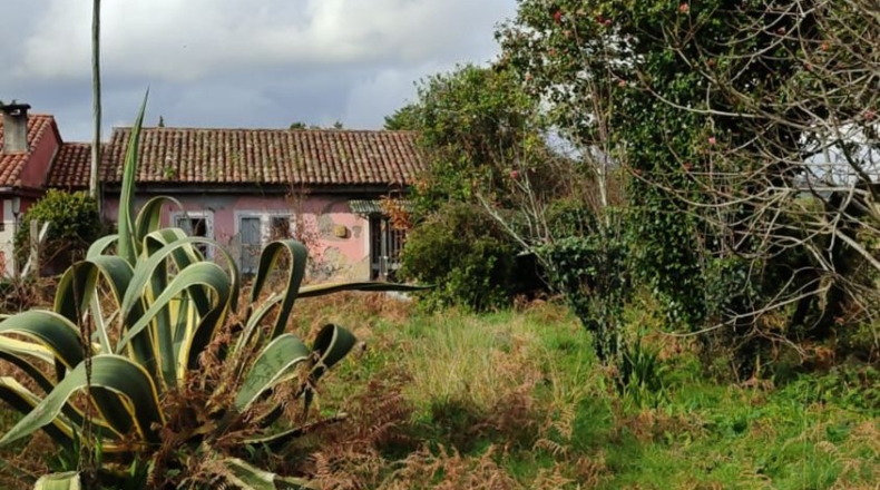 Pontevedra - O Seixo - 1300m2