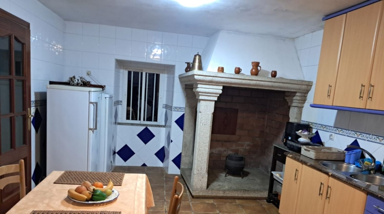 La Coruña - Chaves - 2500m2