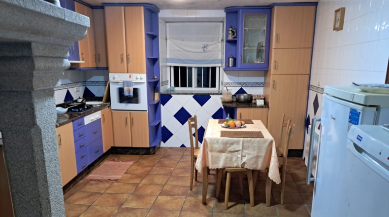 La Coruña - Chaves - 2500m2