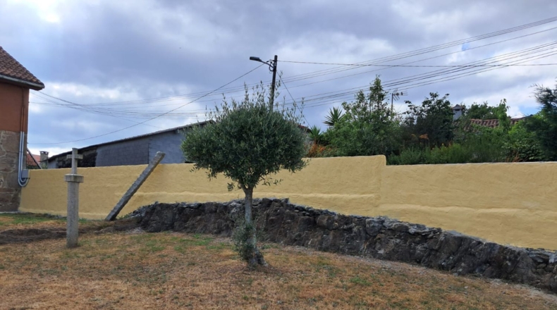 La Coruña - Chaves - 2500m2