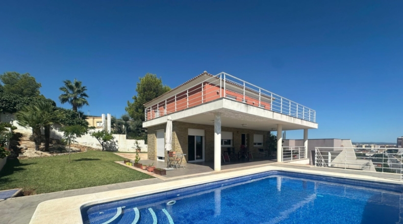 Кастельон - Oropesa del Mar - 641m2