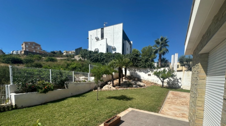 Кастельон - Oropesa del Mar - 641m2