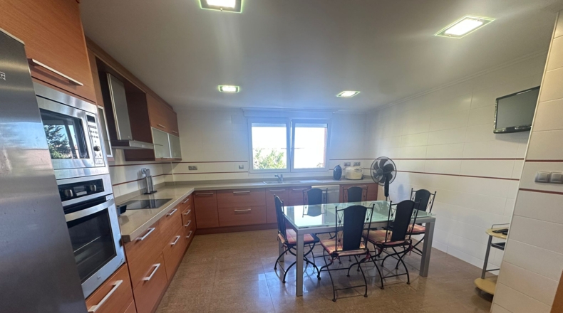 Кастельон - Oropesa del Mar - 641m2