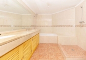Chalet independiente con terreno en venta en Benahavís ref: TR396973 foto