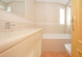 Chalet independiente con terreno en venta en Benahavís ref: TR396973 foto