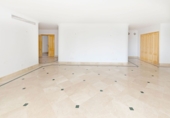 Chalet independiente con terreno en venta en Benahavís ref: TR396973 foto