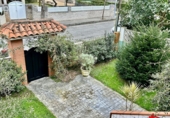 Chalet independiente con terreno en venta en Laredo ref: TR396970 foto