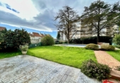 Chalet independiente con terreno en venta en Laredo ref: TR396970 foto