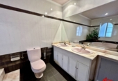 Chalet independiente con terreno en venta en Laredo ref: TR396970 foto