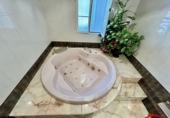Chalet independiente con terreno en venta en Laredo ref: TR396970 foto