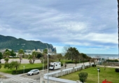 Chalet independiente con terreno en venta en Laredo ref: TR396970 foto