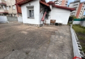 Дом с участком на продажу в городе Laredo. Фото