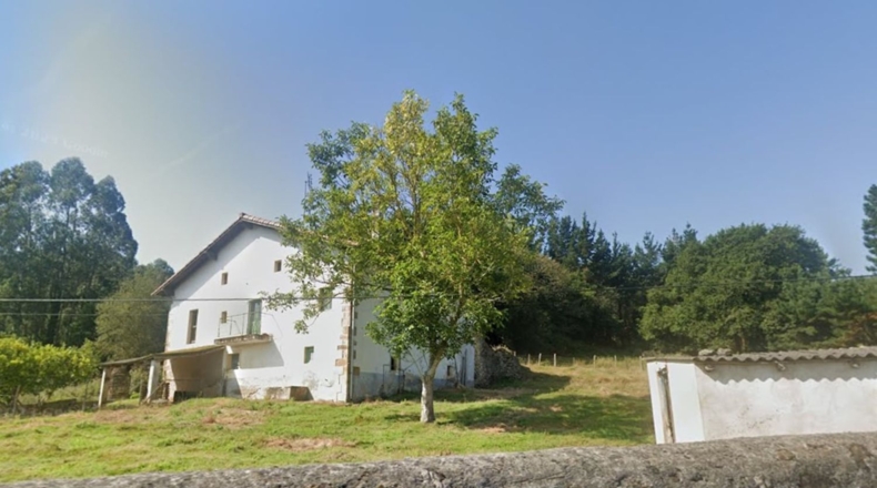 Cantabria - Bárcena de Cicero - 1400m2