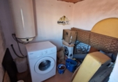 Отдельно стоящий дом с участком на продажу в городе Fuerte del Rey. Фото