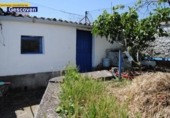 Загородный дом с участком на продажу в городе Valencia de Alcántara Фото