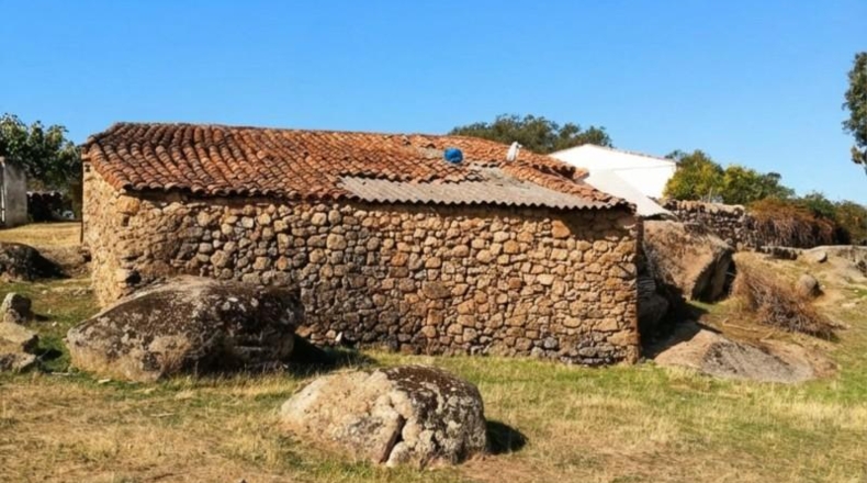 Badajoz - San Vicente de Alcántara - 30000m2