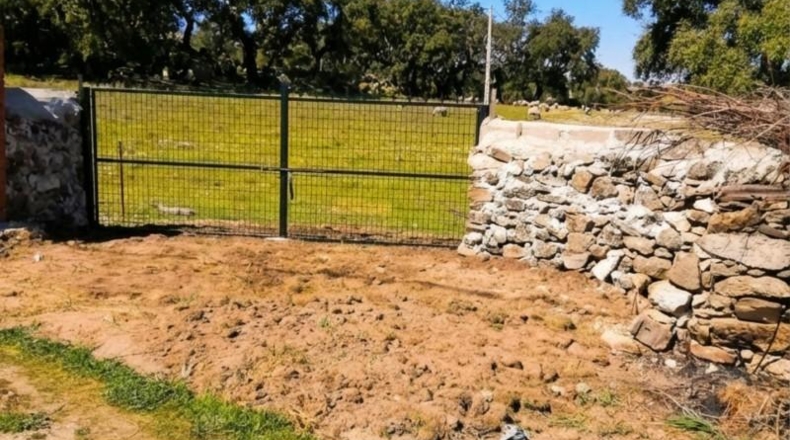 Badajoz - San Vicente de Alcántara - 30000m2
