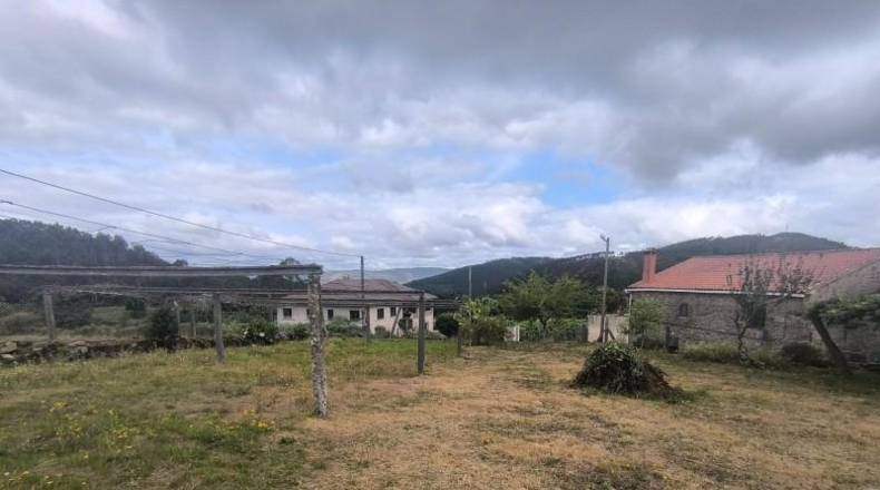La Coruna - Chaves - 850m2