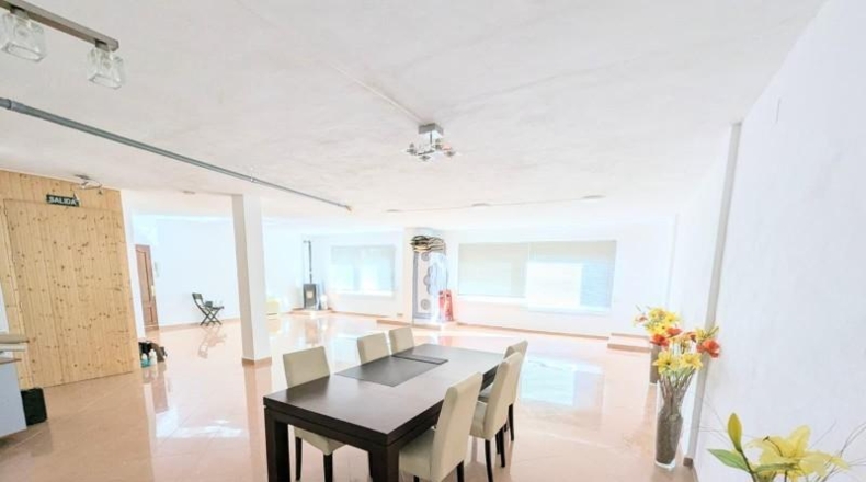 Sevilla - Lora del Río - 320m2