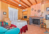 Дом с участком на продажу в городе Beas de Granada Фото