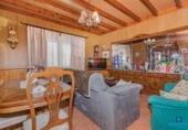 Дом с участком на продажу в городе Beas de Granada Фото