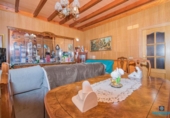 Дом с участком на продажу в городе Beas de Granada Фото