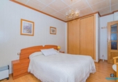 Дом с участком на продажу в городе Beas de Granada Фото