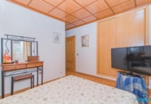 Дом с участком на продажу в городе Beas de Granada Фото