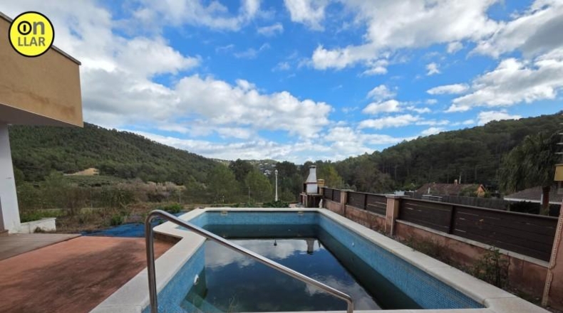 Barcelona - Canyelles - 594m2