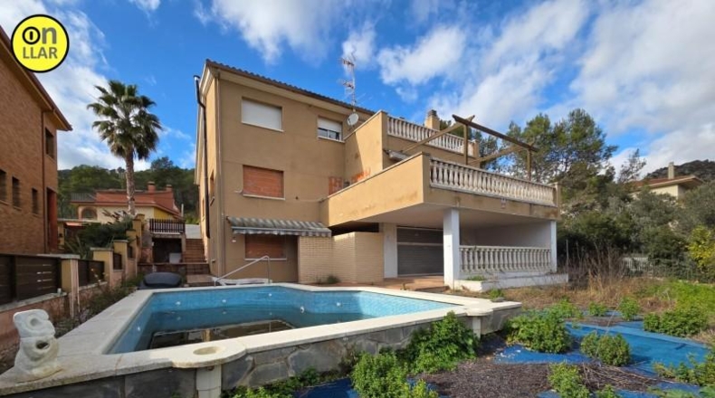 Barcelona - Canyelles - 594m2